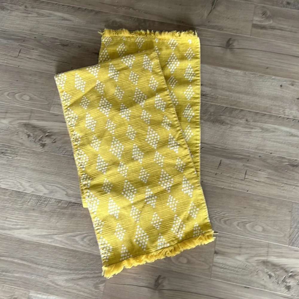 Table Runner